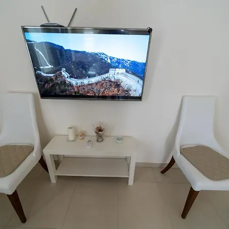 Caezar Beach Apartament *