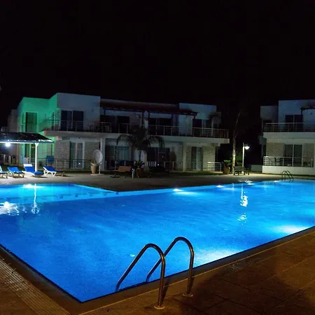 Caezar Beach Apartament 公寓 *